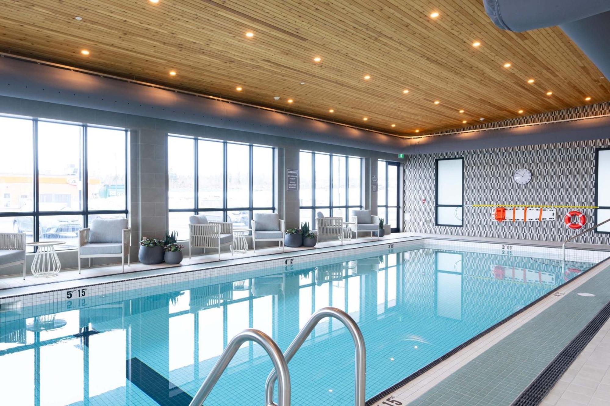 Sandman Signature Dartmouth Hotel & Suites エクステリア 写真