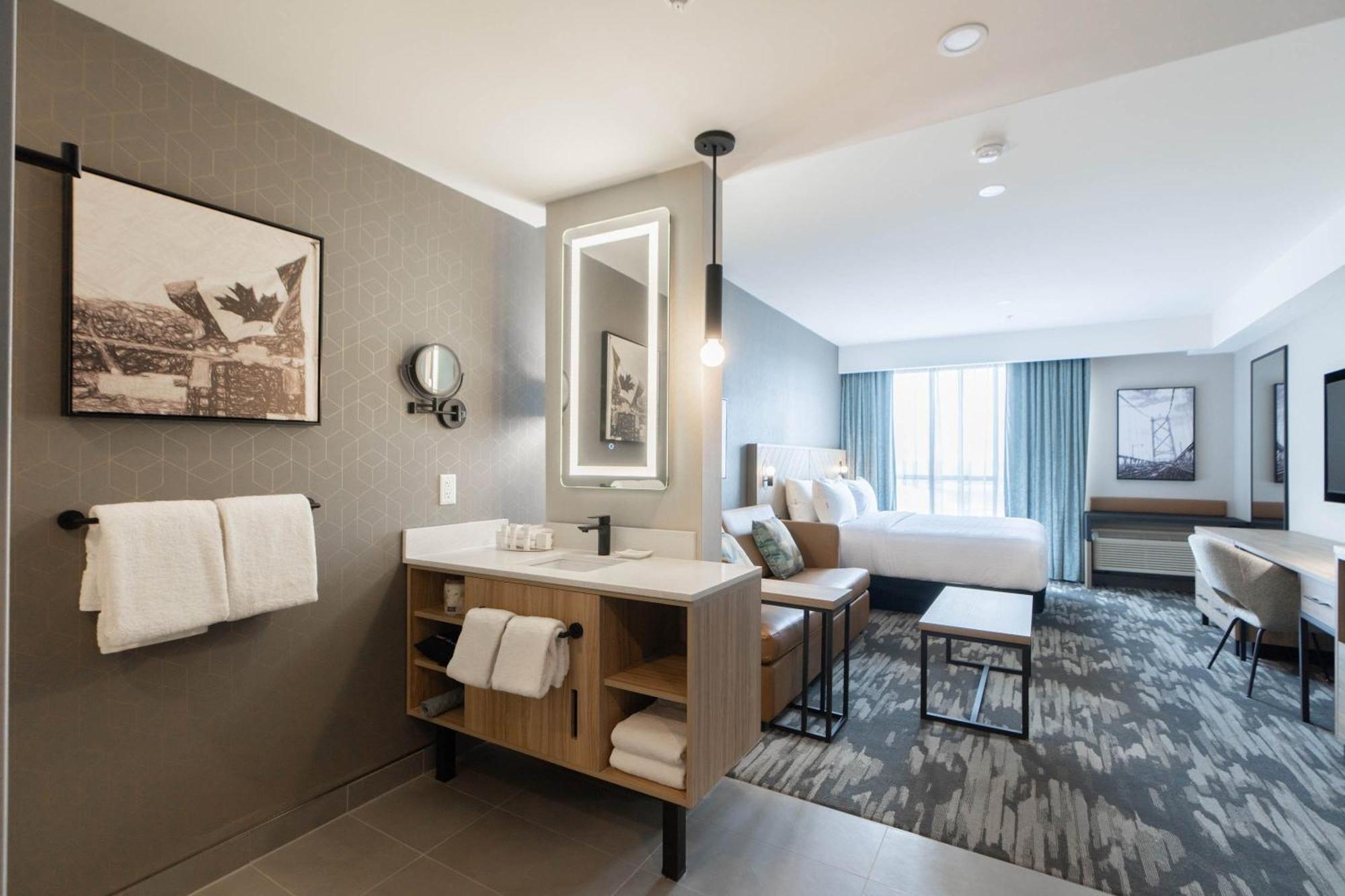 Sandman Signature Dartmouth Hotel & Suites エクステリア 写真