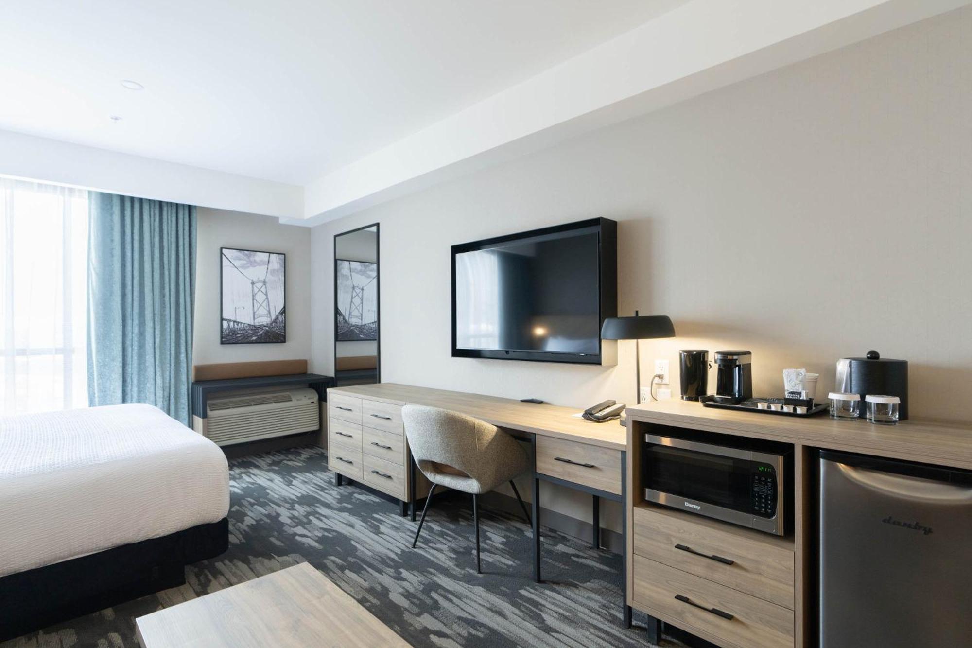 Sandman Signature Dartmouth Hotel & Suites エクステリア 写真