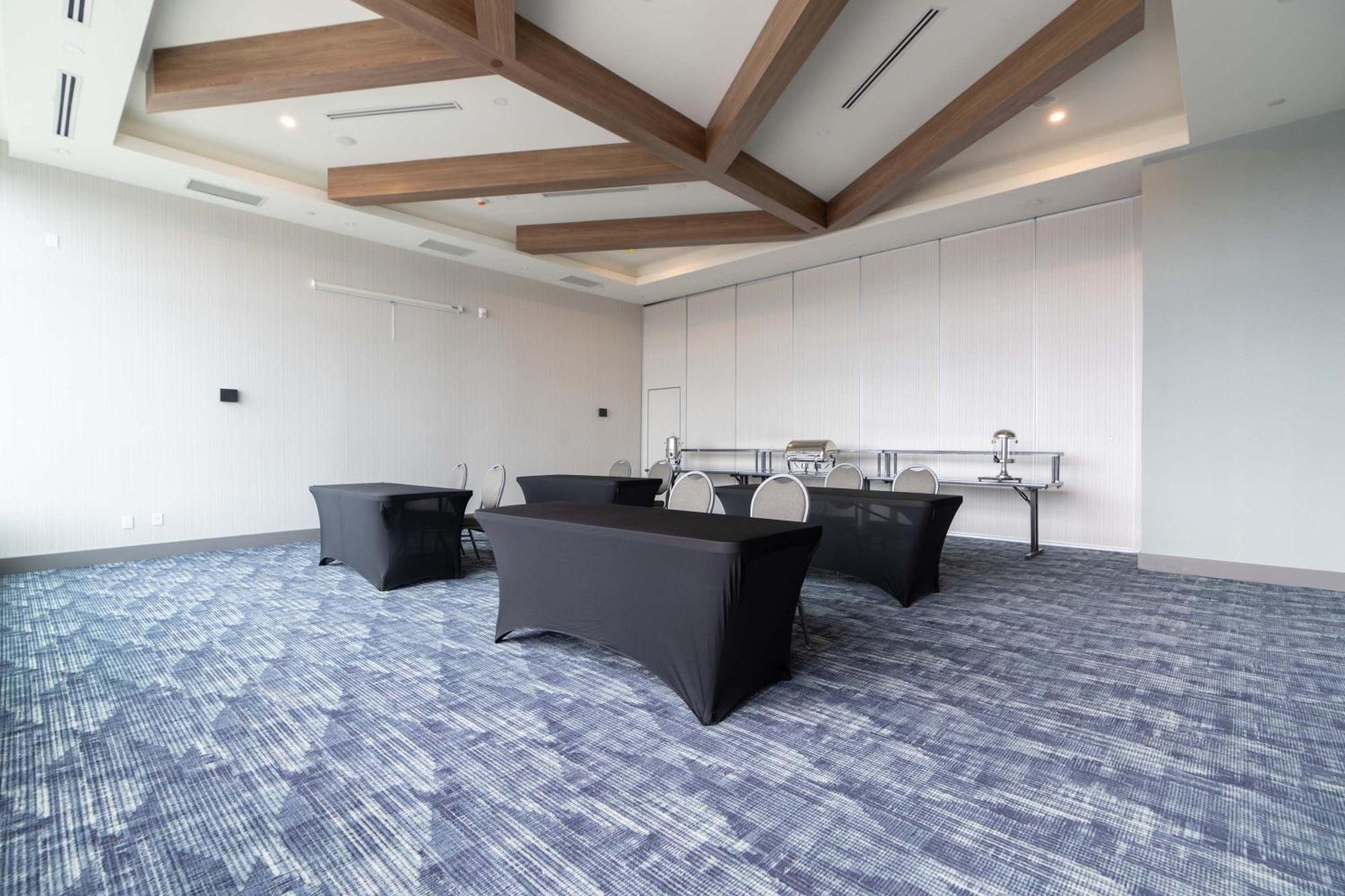 Sandman Signature Dartmouth Hotel & Suites エクステリア 写真