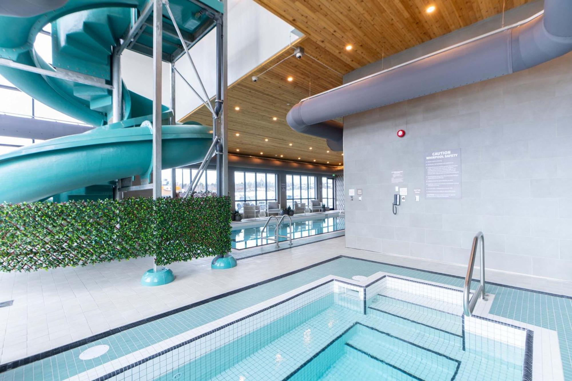 Sandman Signature Dartmouth Hotel & Suites エクステリア 写真