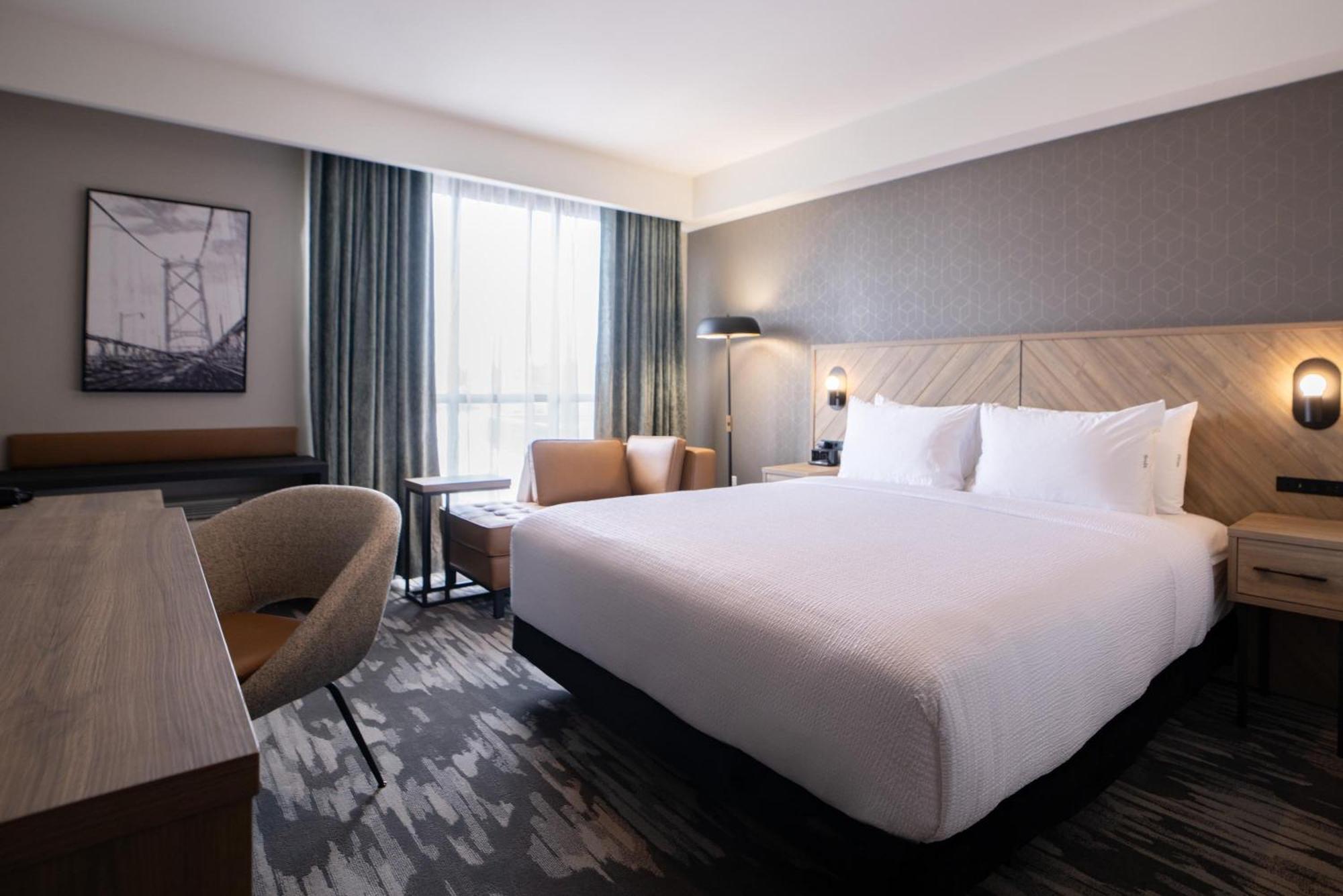 Sandman Signature Dartmouth Hotel & Suites エクステリア 写真